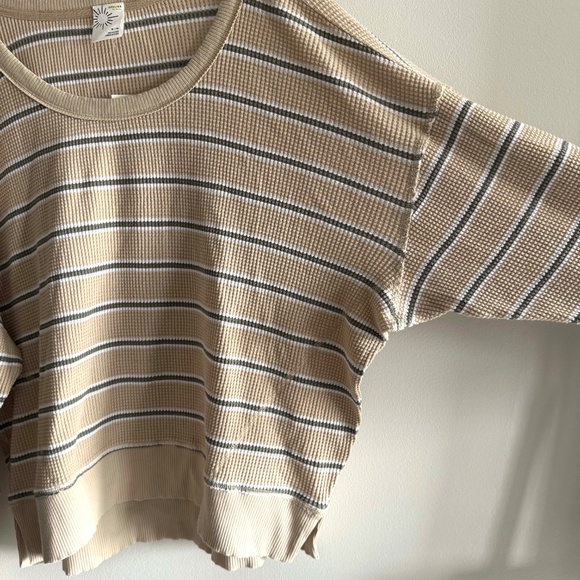 NWT Aerie OFFLINE Wow! Waffle Knit Long Sleeve Tee Med Soft Wheat Beige Stripe - Picture 6 of 11